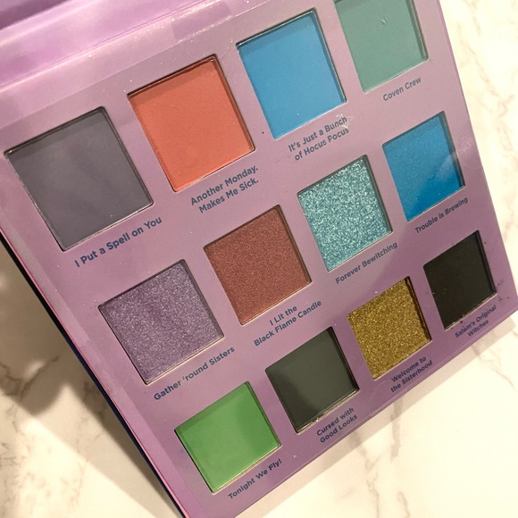 Disney Hocus Pocus Eyeshadow Palette - Picture 3 of 3